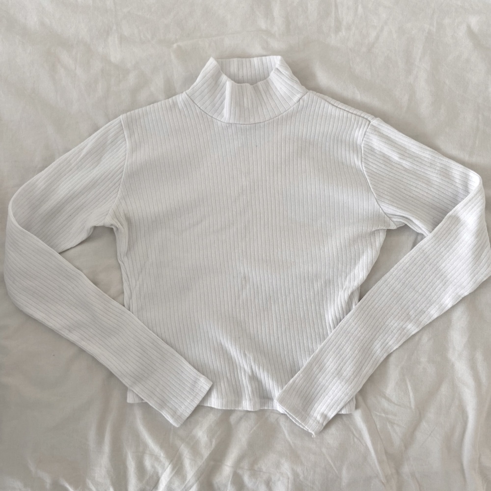 White Cropped Brandy Melville Long-sleeve